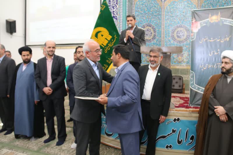 افتخار دیگر برای دانشگاه آزاد اسلامی یزد؛ اعطای اولین مجوز خدمت رضوی در دانشگاه‌های کشور+تصویر