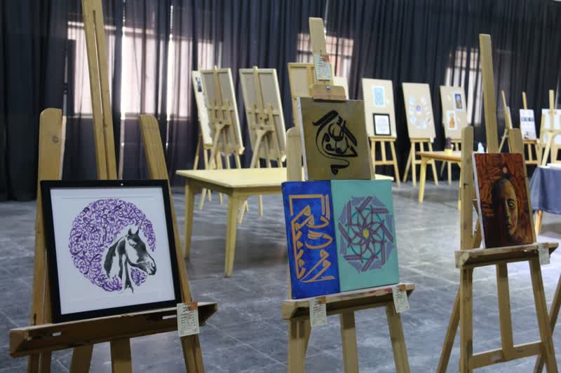 افتتاح نمایشگاه هنرهای تجسمی در دانشگاه آزاد اسلامی یزد