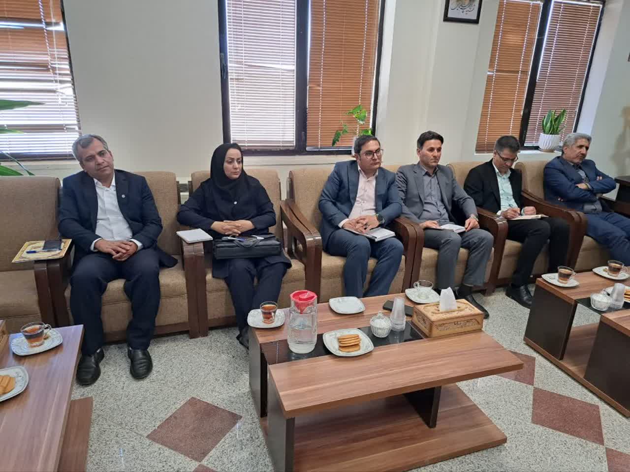برگزاری نشست بررسی طرح‌های توسعه ارتباطی در شهرستان خاتم