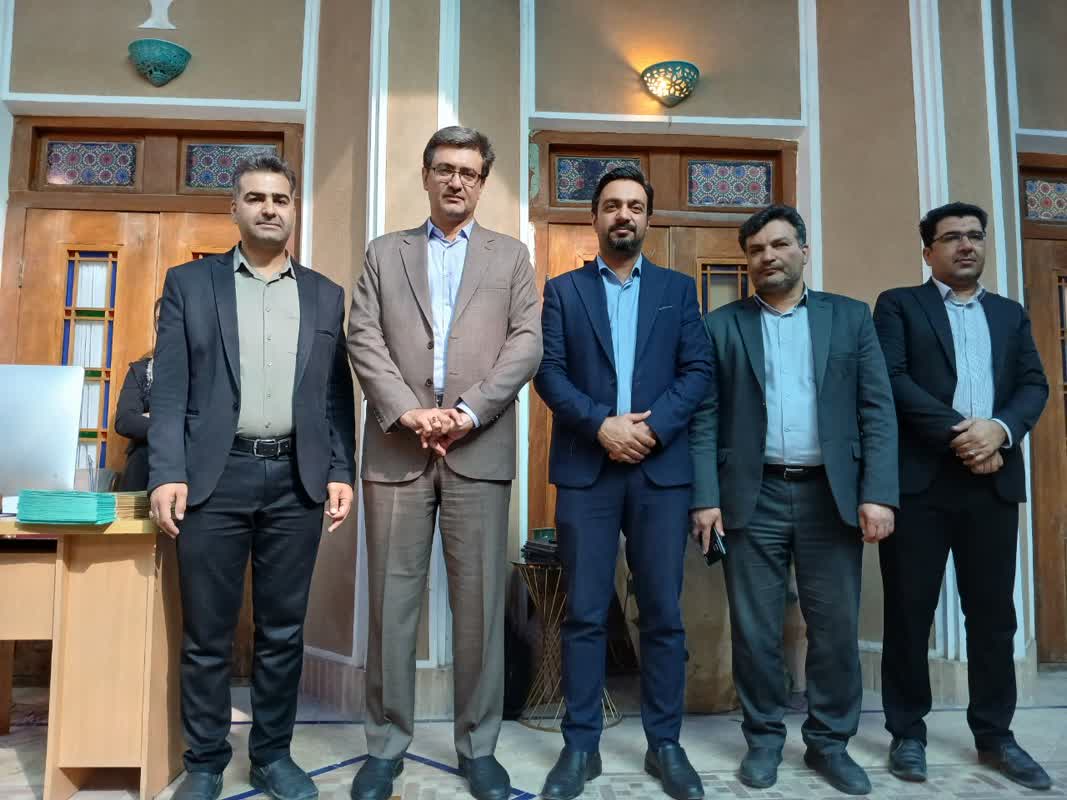راه اندازی کارگاه خشت زنی در یزد/ یزد گنجینه‌ای از هنر، فرهنگ و تمدنی ایرانی است
