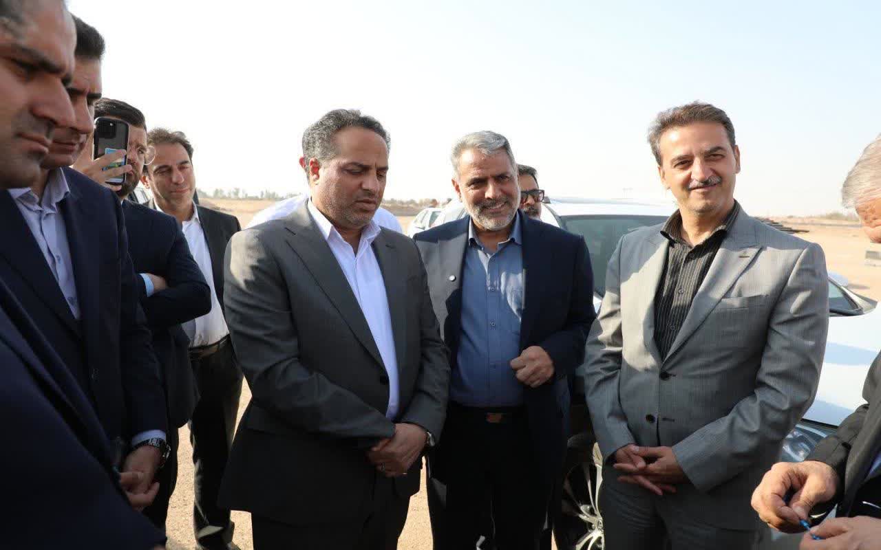 بازدید مدیرعامل شرکت مهندسی آبفای کشور از پروژه‌های آبرسانی نهضت ملی مسکن اشکذر / تسریع در تأمین زیرساخت‌های آب برای بیش از دو هزار و ۷۰۰ واحد مسکونی