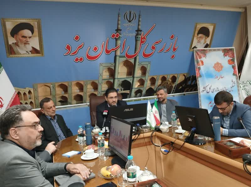 مشکلات مردم با حضور میدانی حل می‌شود نه با پشت میز نشینی/توسعه نظارت همگانی، رویکردی متفاوت و فراگیر در مبارزه با فساد