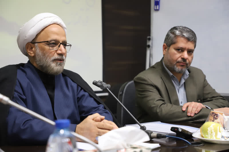 باید با اهمال و یا سوء مدیریت و افرادی که موجب افزایش مشکلات مردم می شوند، برخورد شود