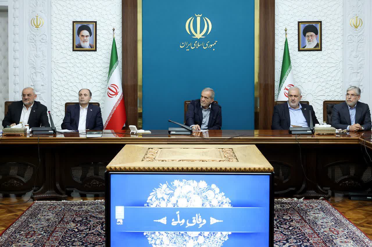 بررسی چالش های آبی استان یزد با حضور رئیس جمهور