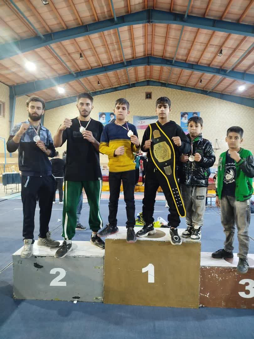 درخشش ووشوکاران یزد در اصفهان؛ تیم ۶ نفره ساندا با ۵ مدال رنگین به خانه بازگشت