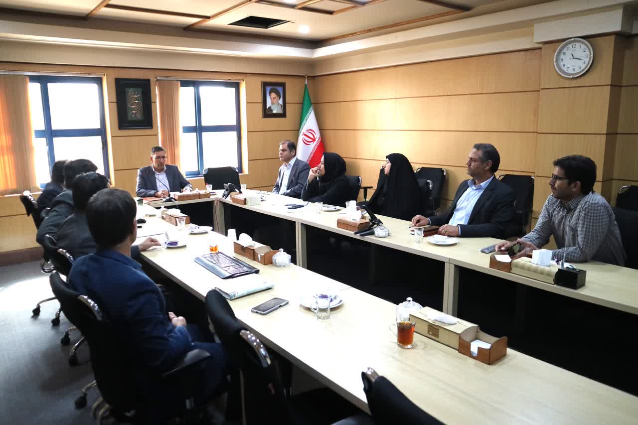 بررسی فوری چالش‌های تأمین آب شرب مهریز در هشتمین جلسه مدیریت کیفیت منابع آب استان یزد