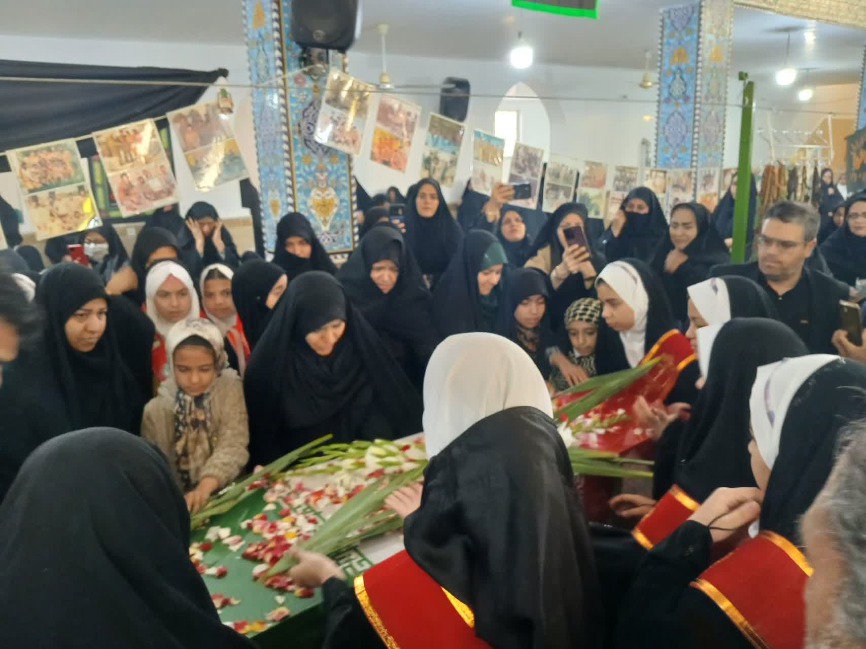 وداع باشکوه با شهید‌ خوشنام/سنگ‌تمام مردم محله قاسم نقی در تشییع شهید گمنام+عکس