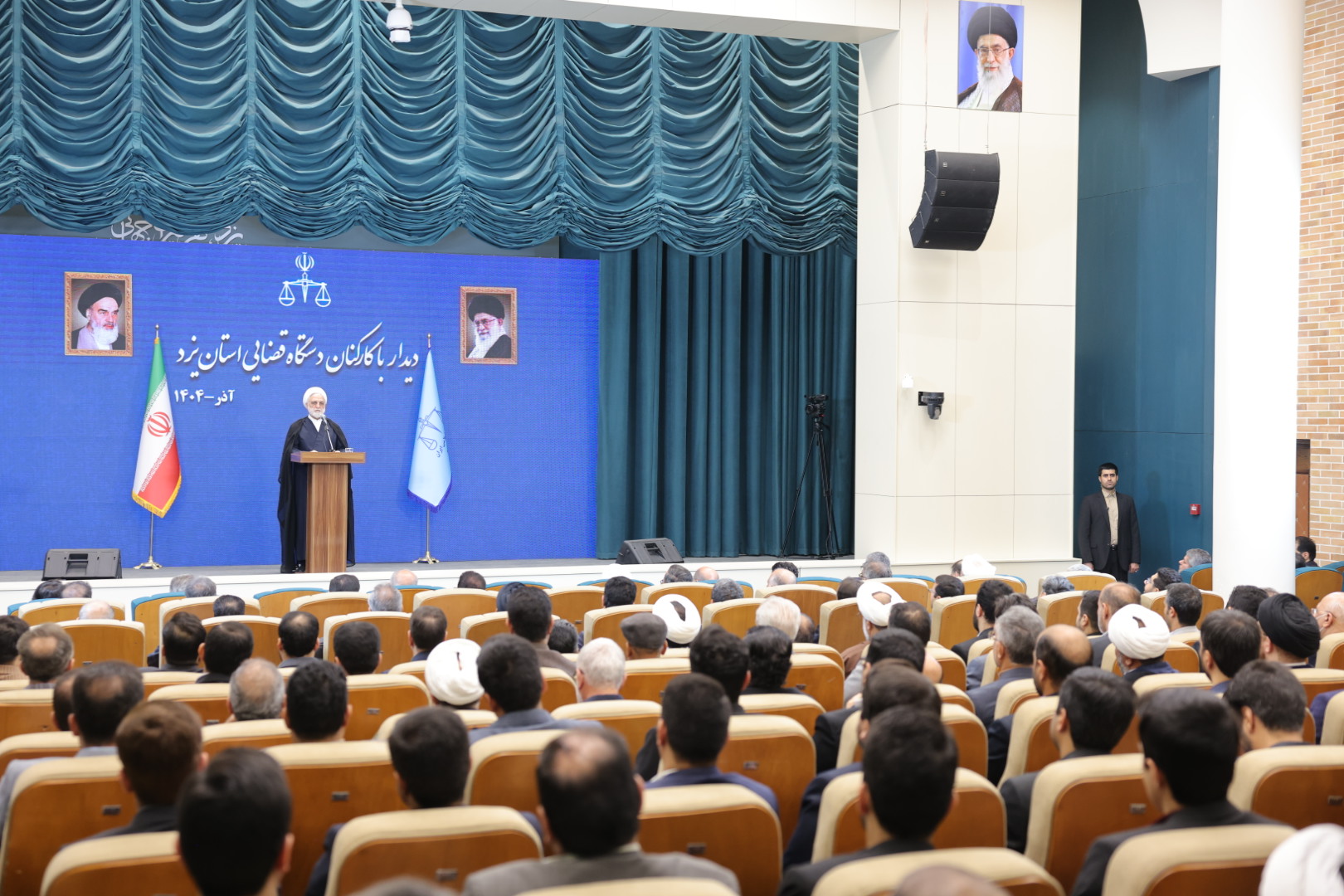 اژه ای دریزد:وظیفه اول و آخر حفاظت و اطلاعات قوه قضاییه، صیانت و حراست از فرد فرد کارکنان و مجموعه قضایی است.