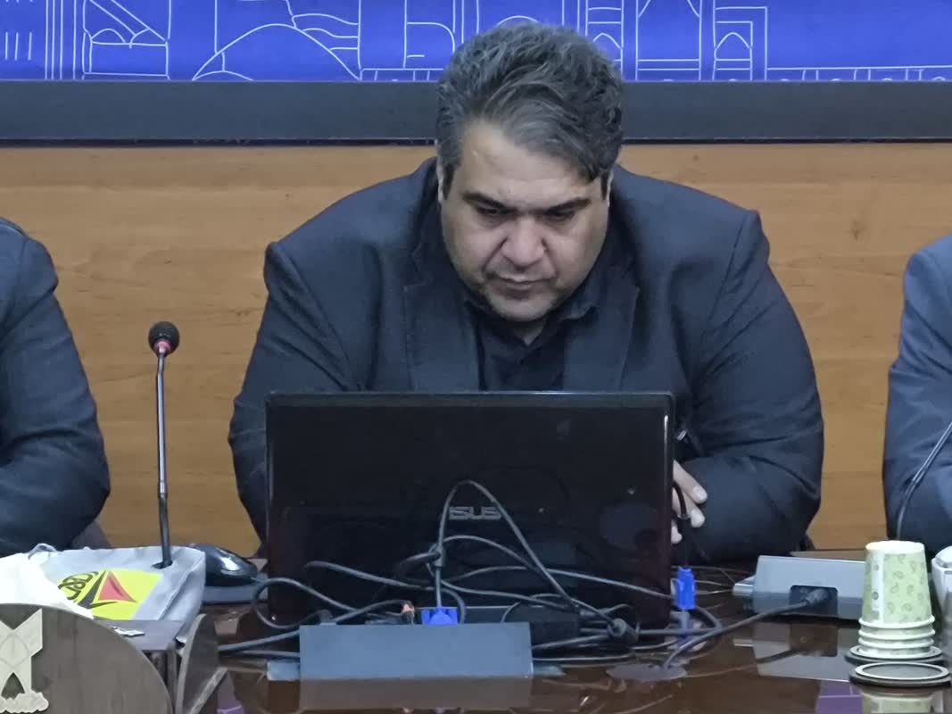 امیر سیاوش مرزبان؛  دستیابی به ساحت امر قدسی شرط خلق آثار ماندگار است