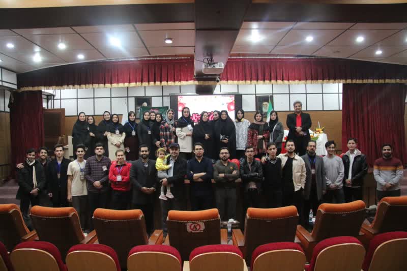 شب یلدا در دانشگاه آزاد اسلامی یزد؛ از دورهمی شاد تا تبیین نقشه راه کارآفرینی و اشتغال