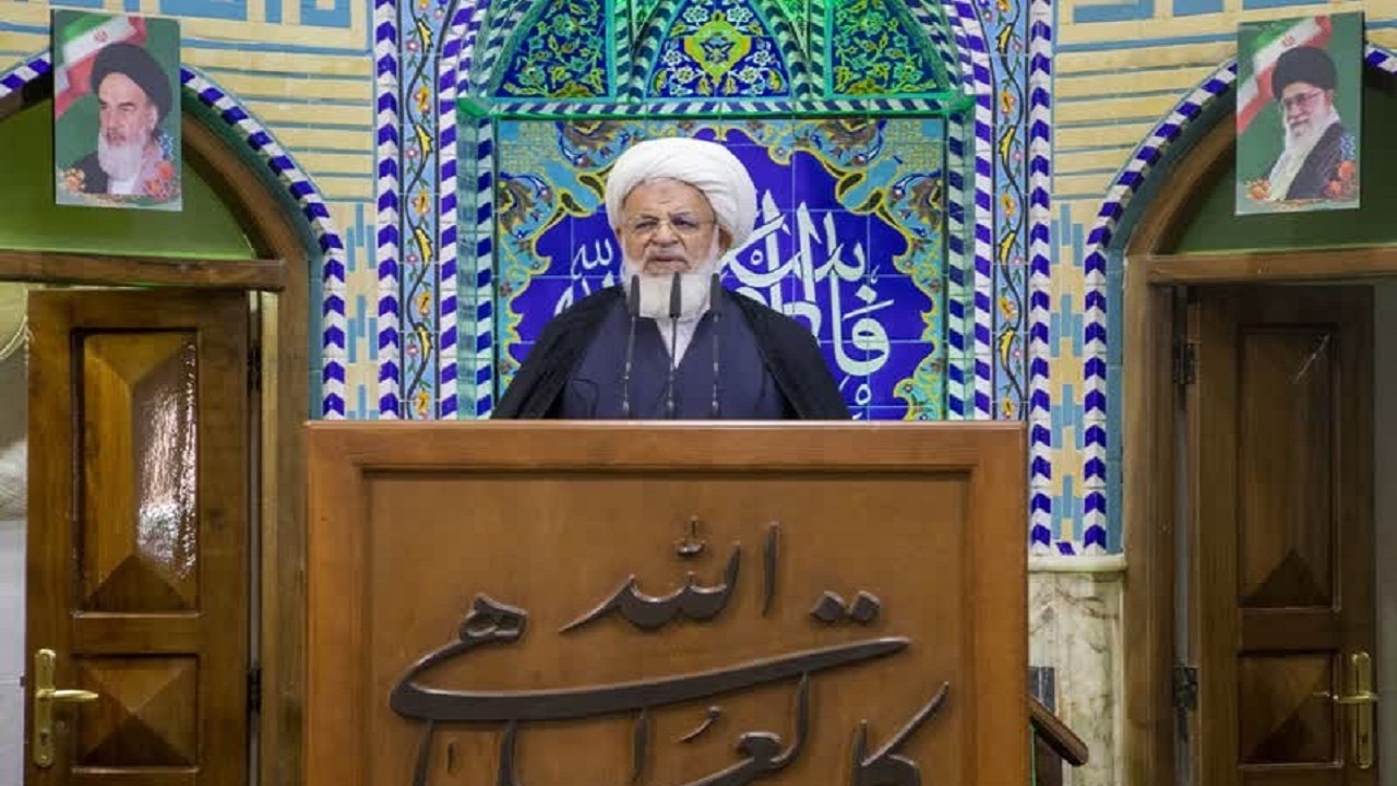 امام جمعه یزد: دشمنان به دنبال جدا کردن ملت ایران از اسلام، قرآن و ولایت هستند/دولت باید با همت بیشتر نقشه دشمنان را خنثی کند