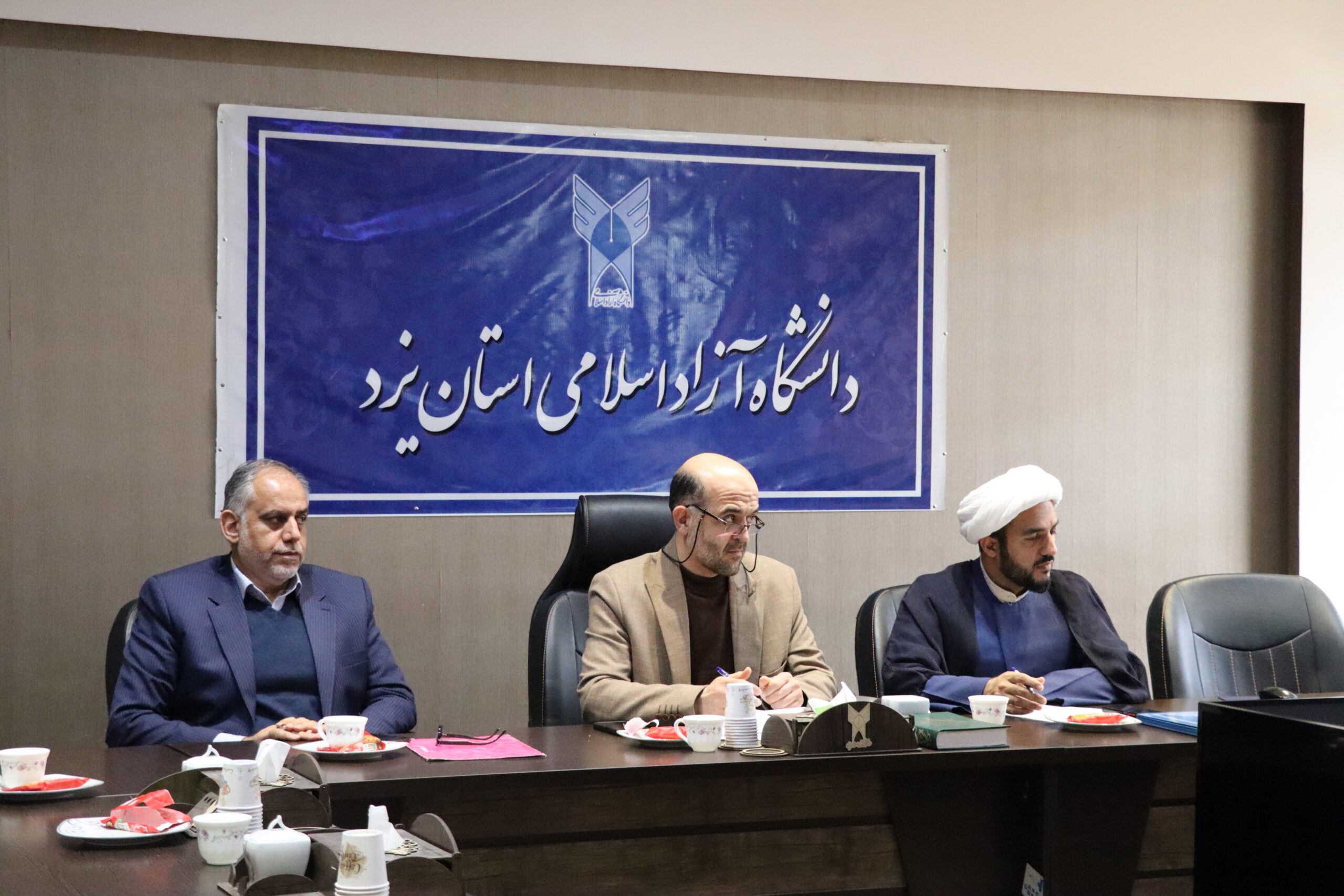 ضرورت شناسایی چالش‌ها و ارائه راهکارهای عملی برای ترویج فرهنگ حجاب و عفاف