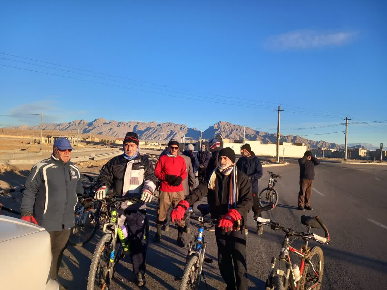 بازگشت چرخ‌ها به حرکت؛ بازگشایی هیئت دوچرخه‌سواری مهریز پس از ۲۱ ماه وقفه
