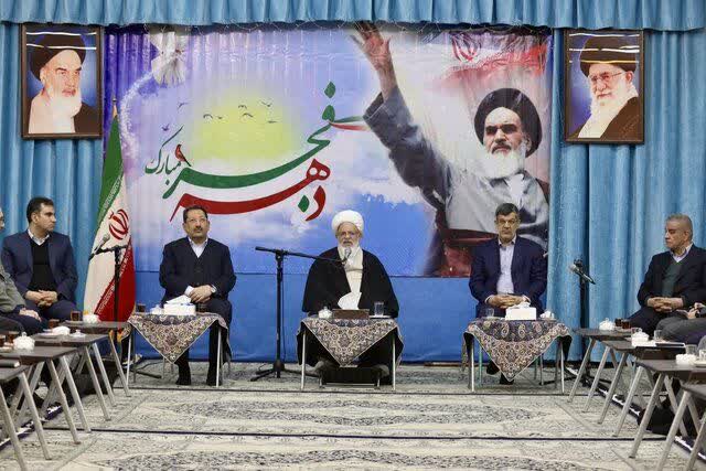 دیدار وزیر صمت با امام جمعه یزد مطرح شد؛  تأکید بر احیا و بهره‌برداری از طرح‌های نیمه‌تمام و توسعه زیرساخت‌های صنعتی