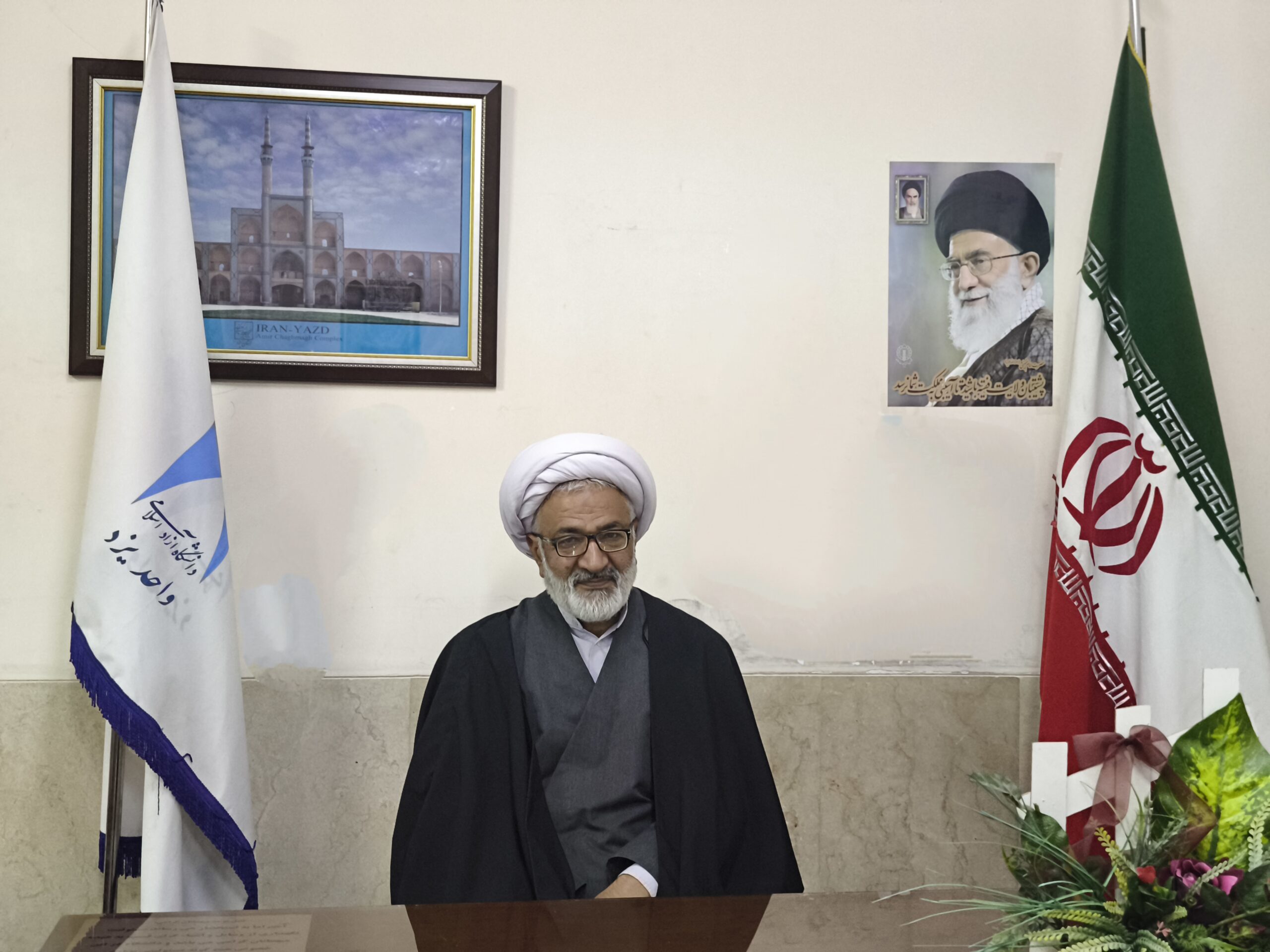 استاد زکریا اخلاقی؛ رشد کیفی آثار در چهارمین جشنواره بین‌المللی شعر حضرت علی‌اکبر(ع)/ حضور پررنگ جوانان و شاعران از سراسر جهان